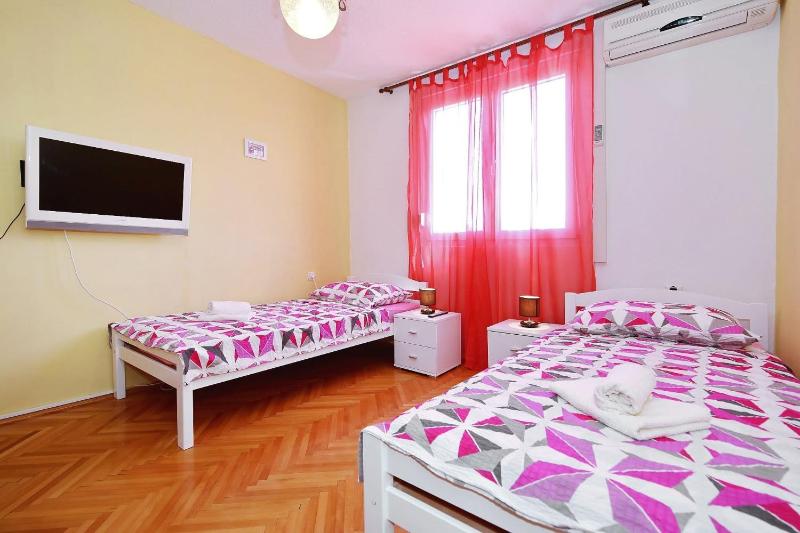 Apartments by the sea Zadar - 24422 - image 6