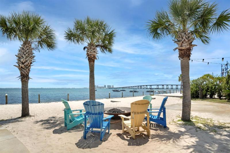 Best Western Navarre Waterfront - image 5
