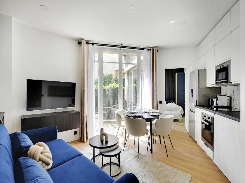 Magnificent 2BD 6P apartment - Eiffel Tower - image 9