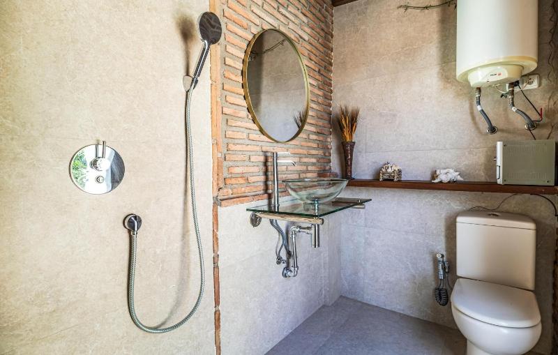 Nice Home In Almuñecar - image 9
