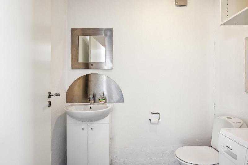Nice Home In Ebeltoft With 4 Bedrooms And Internet - image 11