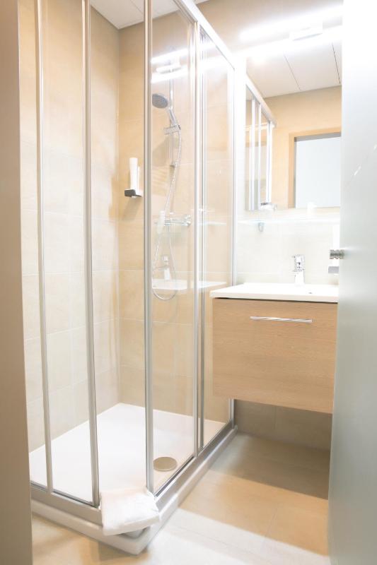 Economy Single Room image 3