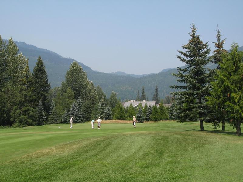 Sunpath Condos by Whistler Retreats - image 3