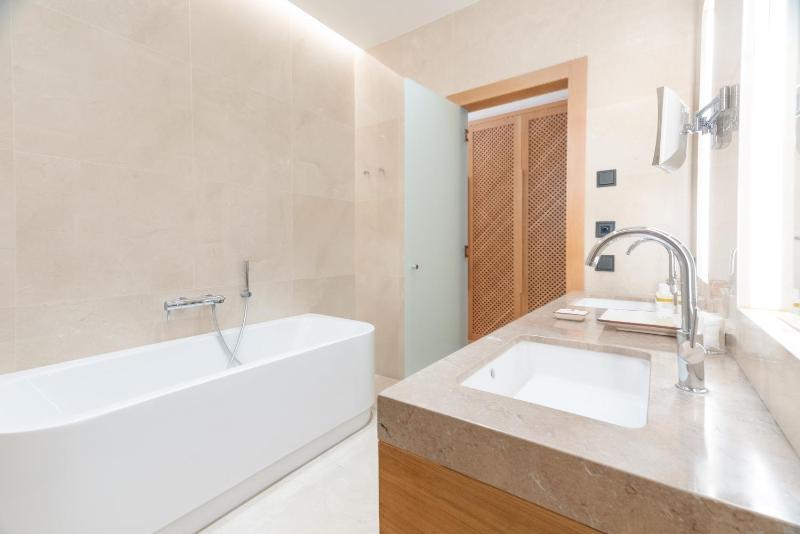 Suite image 3