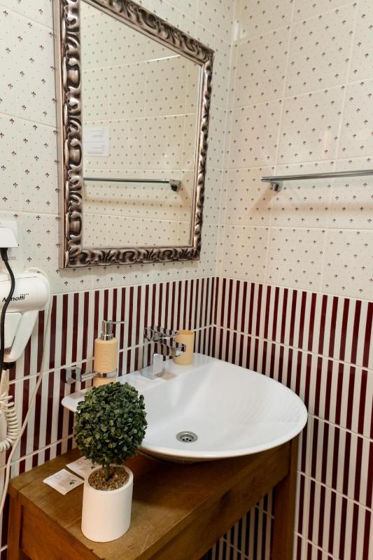 Standard Double Room image 1
