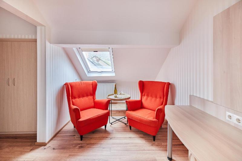 Standard Double Room - Attic image 1