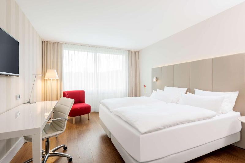 Superior Double or Twin Room image 1