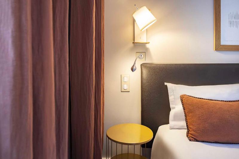 Comfort Twin Room image 3