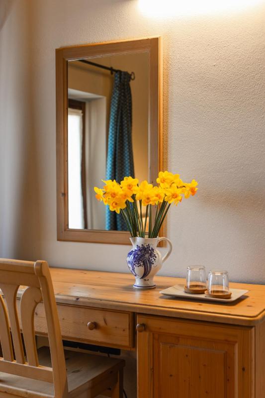 Standard Triple Room image 3