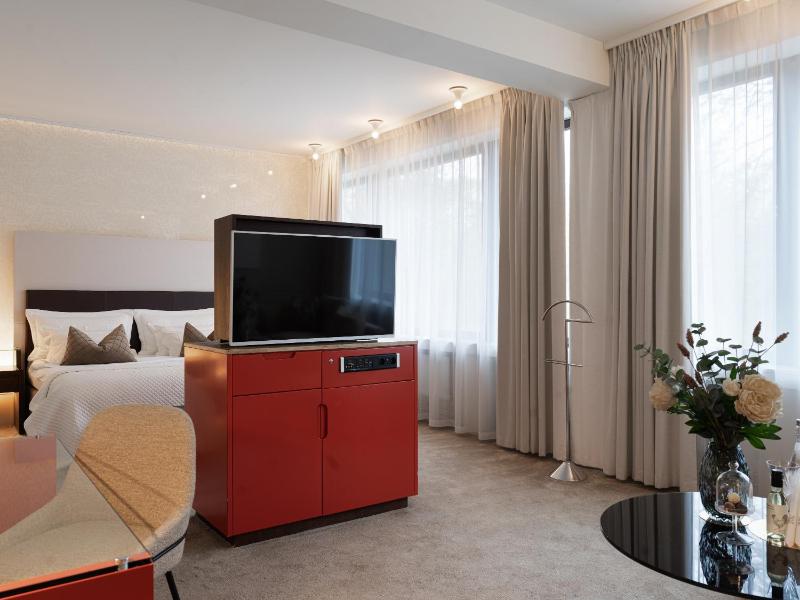 Junior Suite image 1