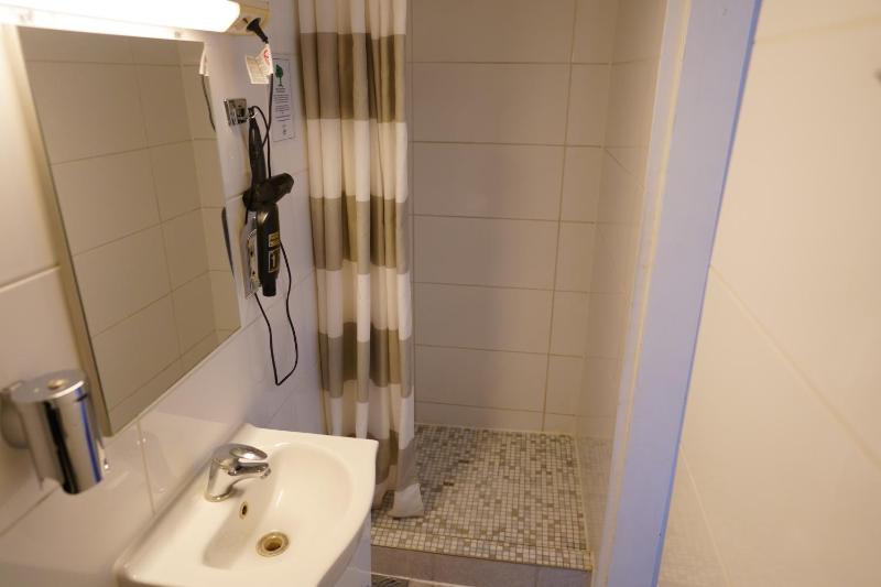 Triple Room image 2