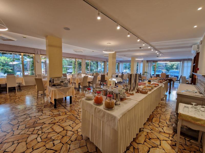 Park Hotel Castello - image 6
