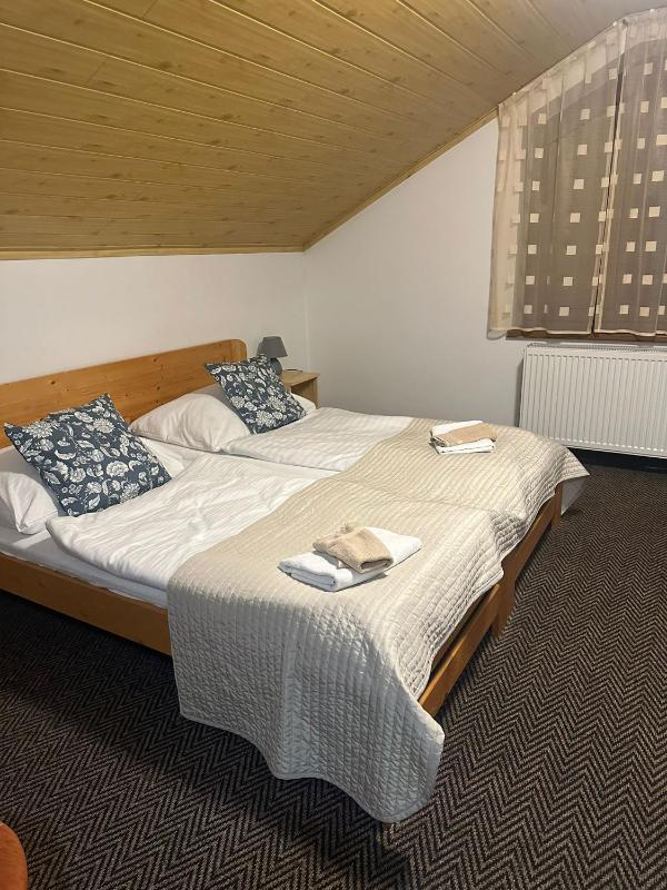 Standard Double or Twin Room image 2