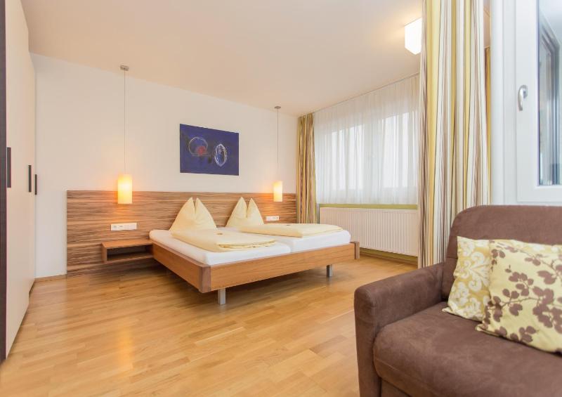 Superior Double Room image 2