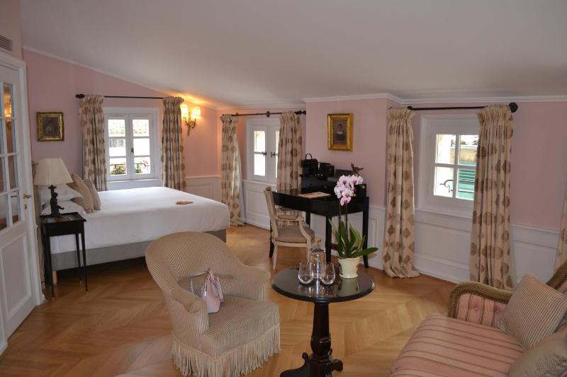 Junior Suite - Village image 1