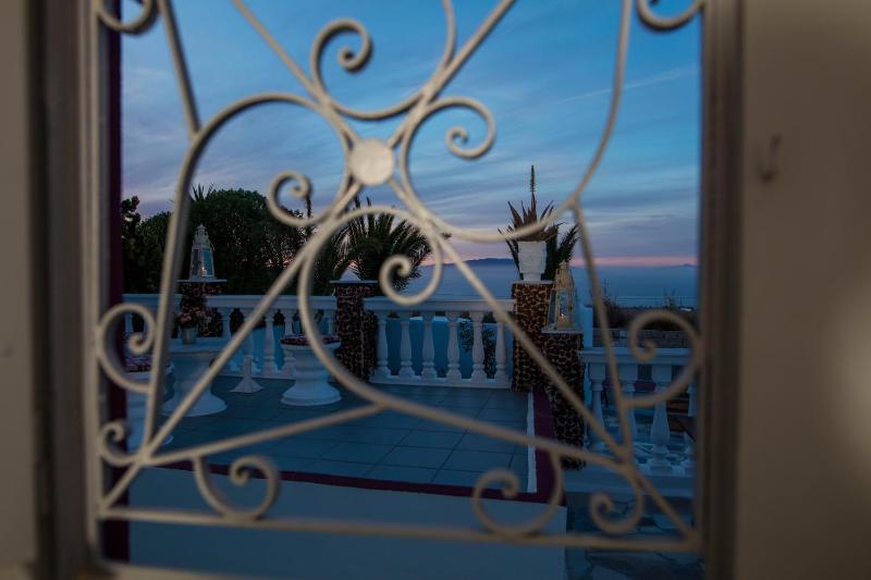 Budget Studio with Sea View image 2
