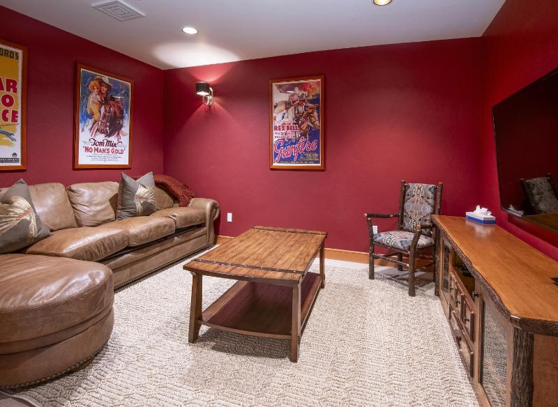 Meadows S2 townhouse - image 6