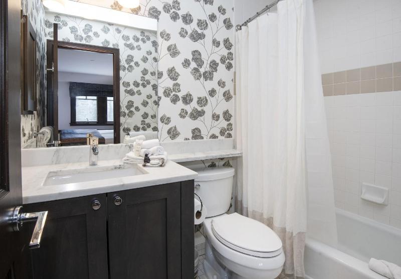 Meadows S2 townhouse - image 23