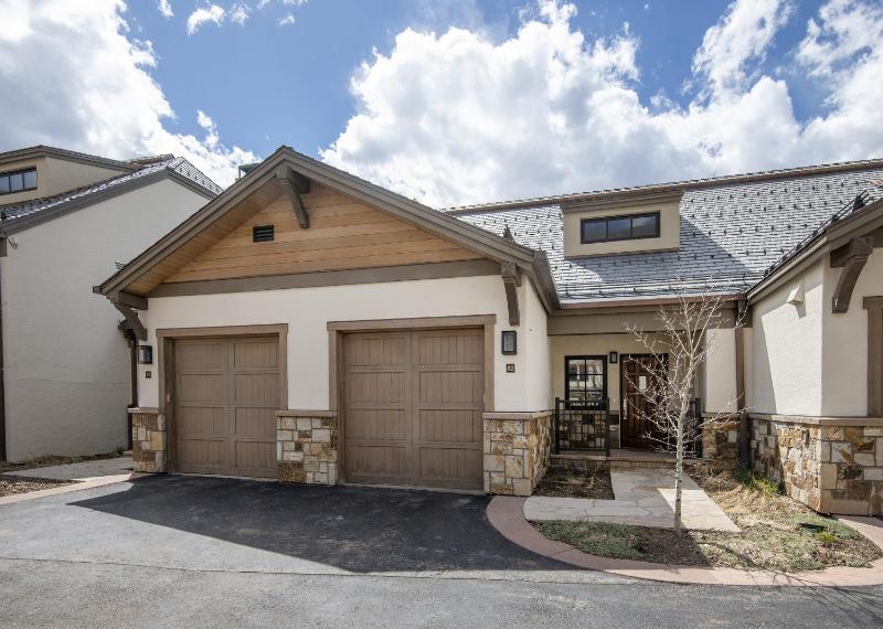 Meadows S2 townhouse - image 20