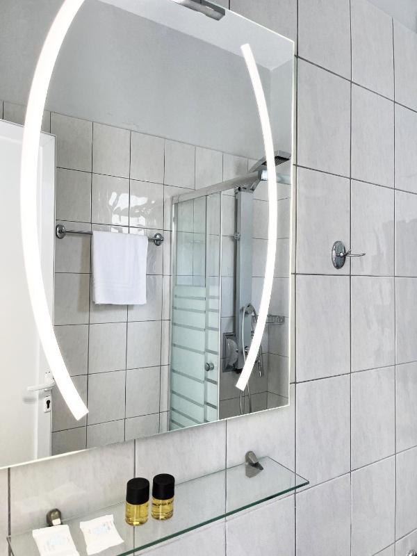 Apartment - Split Level image 2