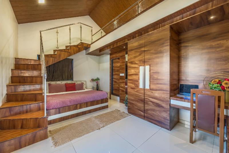 CosmicStays TriZen Private Pool Villa In Lonavala - image 22