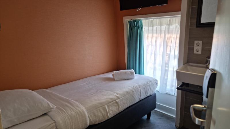 Tourist Inn One Amsterdam - image 6