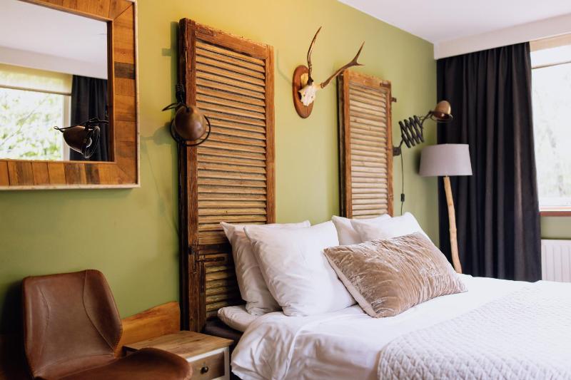 Standard Double or Twin Room image 4