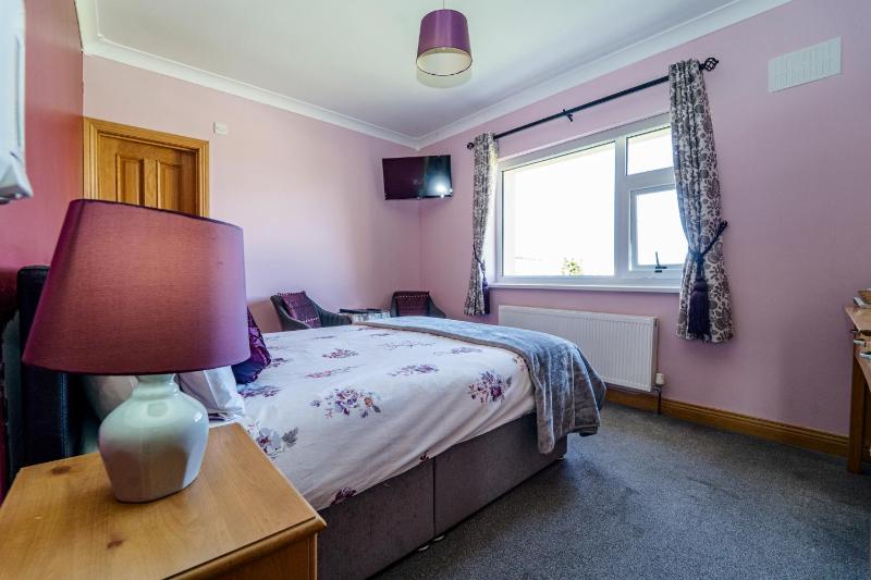Deluxe Double Room image 4