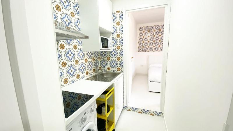 One-Bedroom Apartment - Separate Building image 4