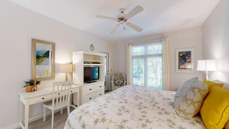 7609 Huntington Villas - image 8