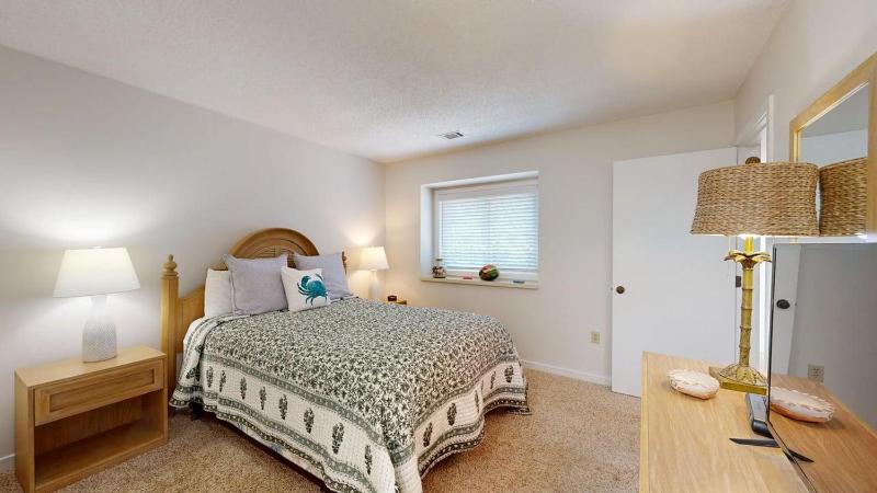 7609 Huntington Villas - image 30
