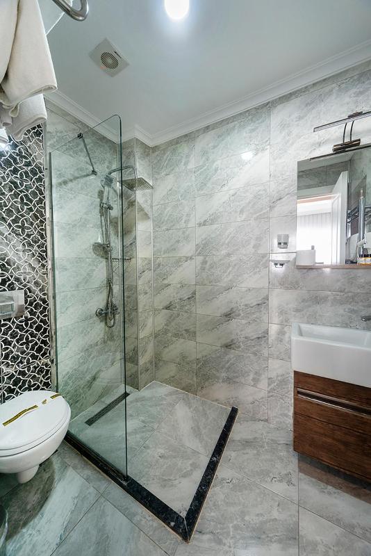 Standard Triple Room image 3