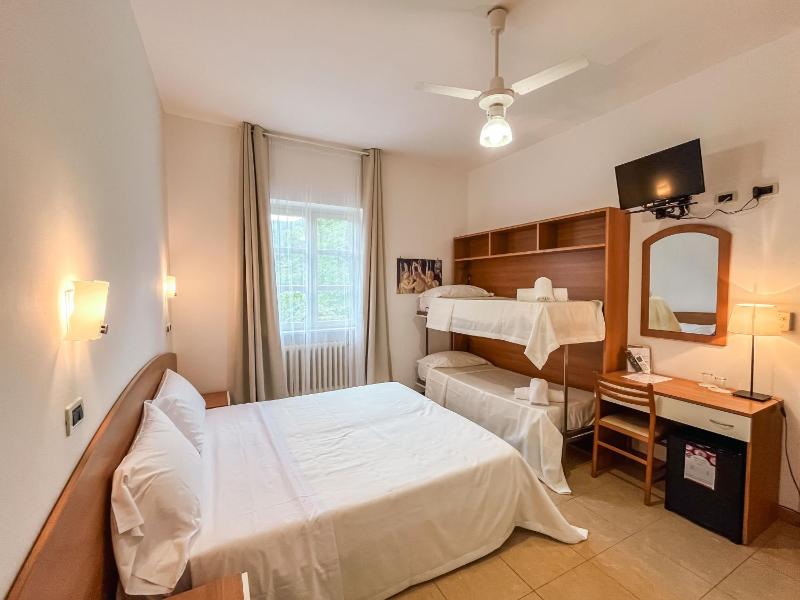 Quadruple Room image 1