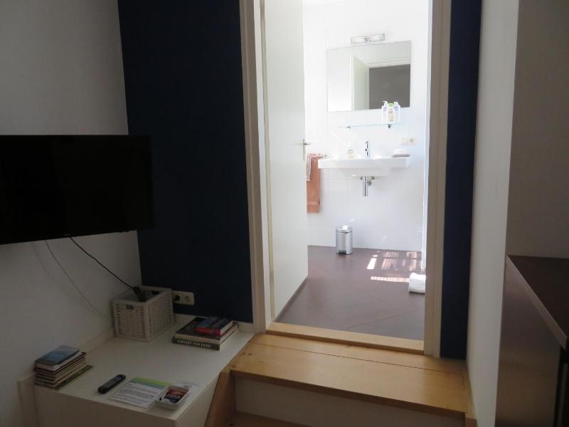 Double Room with Private Bathroom image 2