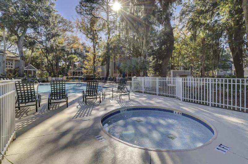 7609 Huntington Villas - image 16