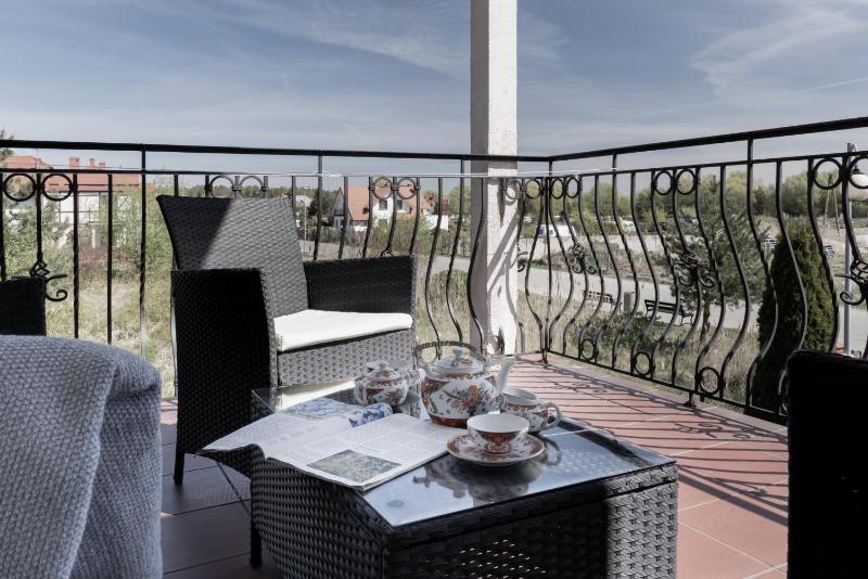 Two-Bedroom Apartment with Balcony image 3