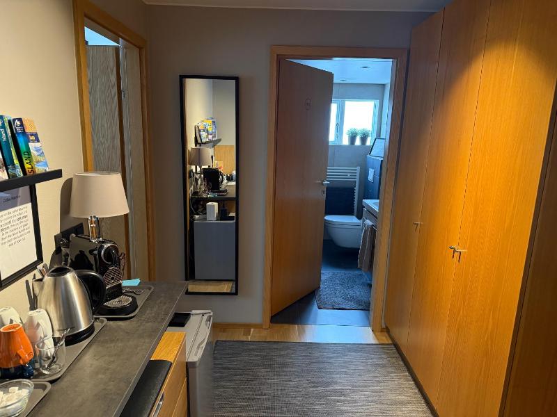 Standard Single Room image 2