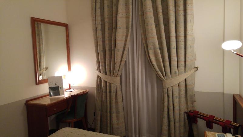 Economy Double Room image 2