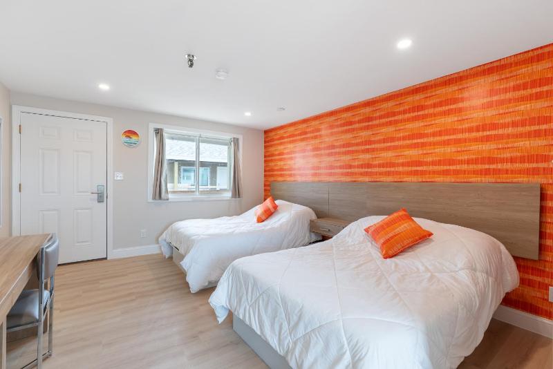 Standard Double Room image 2