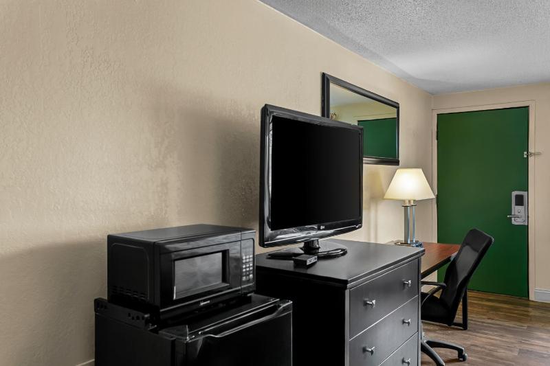 Double Room with Two Double Beds - Non-Smoking image 2