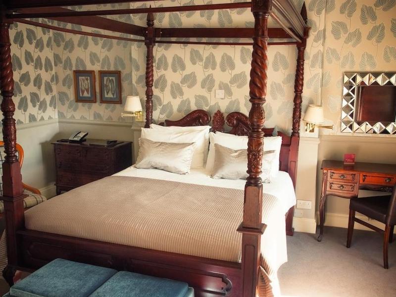 Superior Double Room image 3