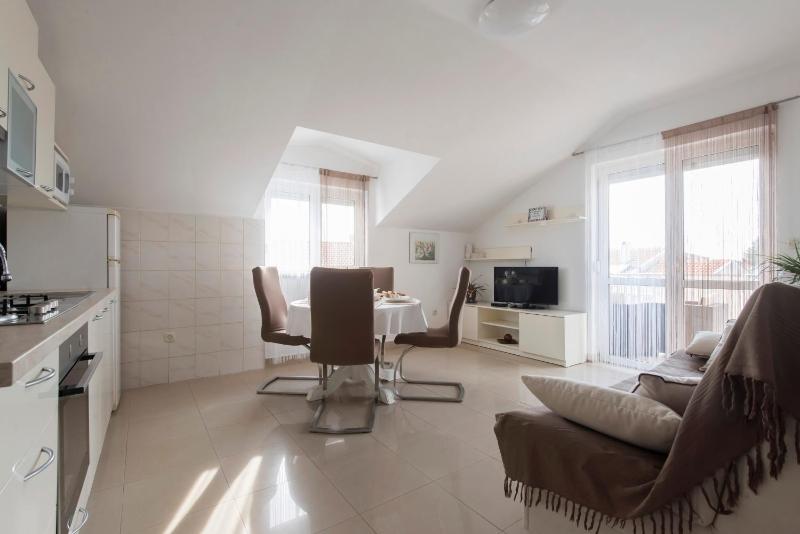 Two-Bedroom Apartment with Terrace and Sea View image 1