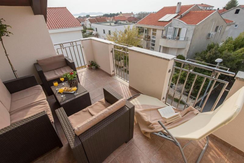 Two-Bedroom Apartment with Terrace and Sea View image 3