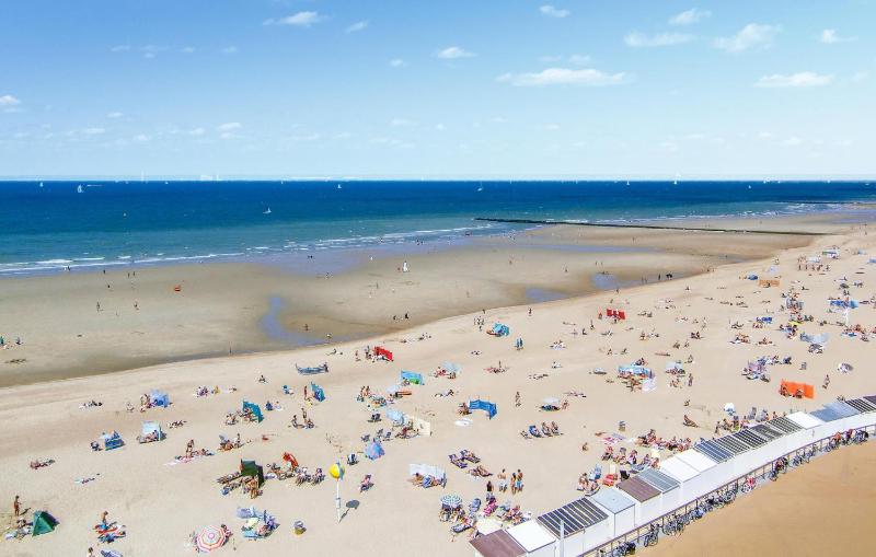 Awesome Apartment In Oostende With Wifi - image 11