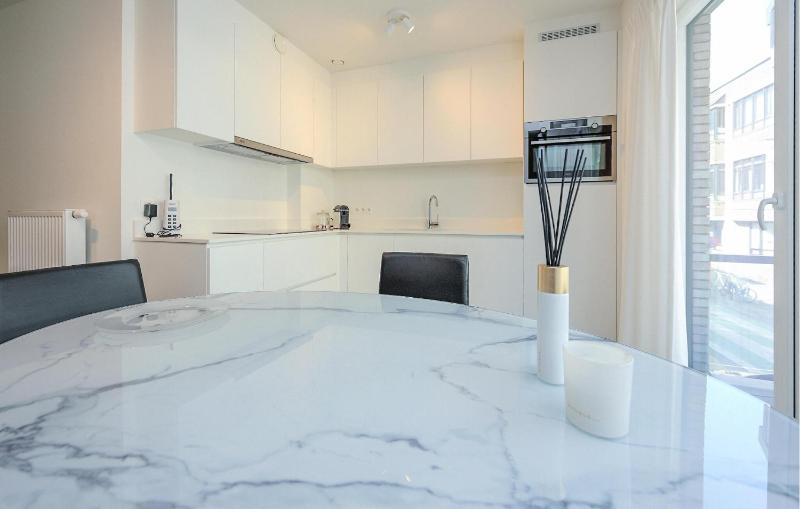 Awesome Apartment In Oostende With Wifi - image 9