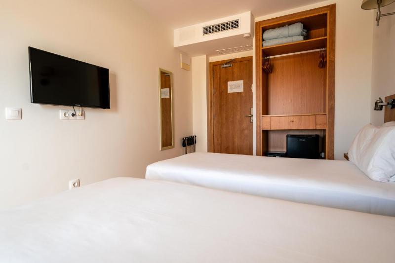 Superior Double Room - Unlimited Breakfast Brunch image 3