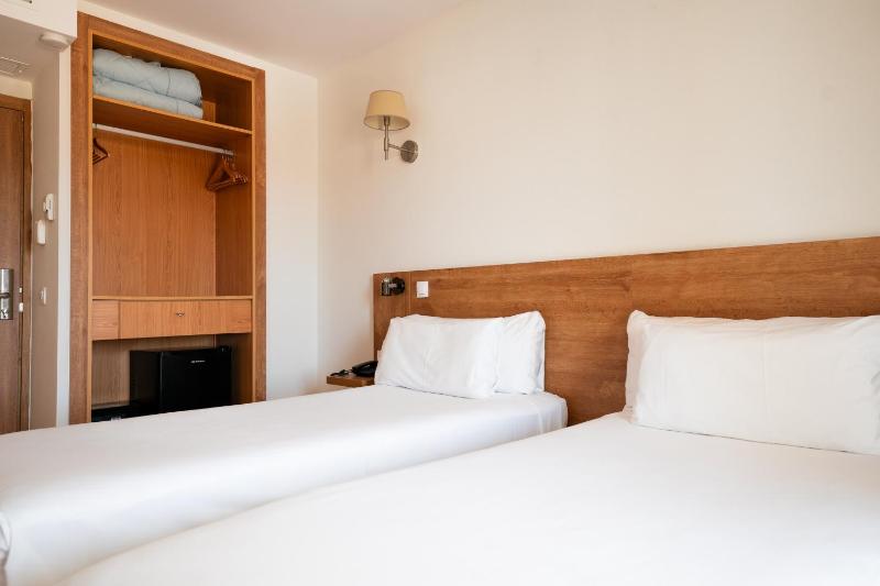 Double Room - Unlimited Breakfast Brunch image 4