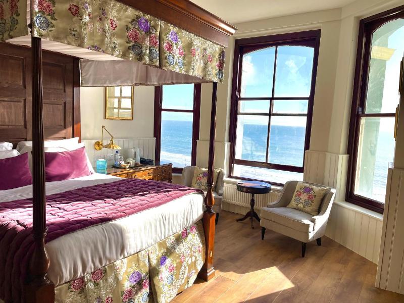 Superior Double Room image 3