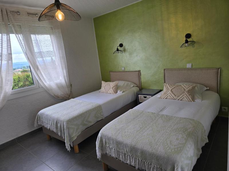Comfort Twin Room image 1