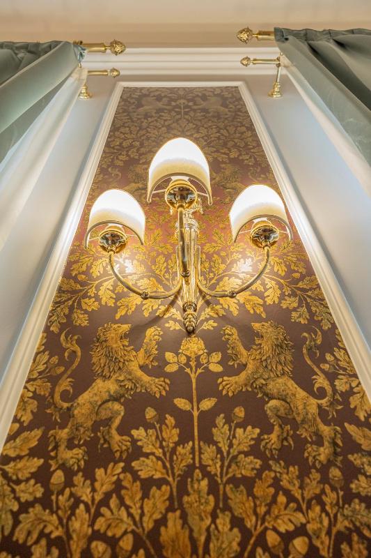 Executive Suite image 4